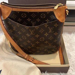 Louis Vuitton Crossbody